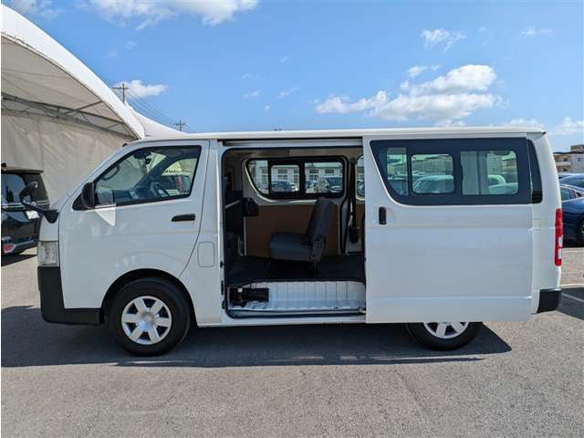 トヨタ ハイエースバン