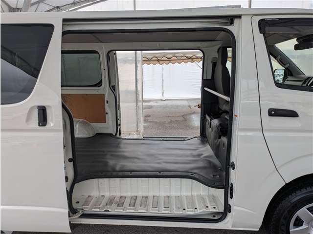 トヨタ ハイエースバン