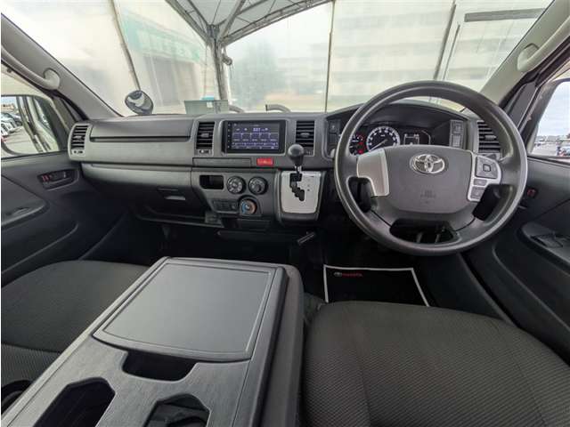 トヨタ ハイエースバン