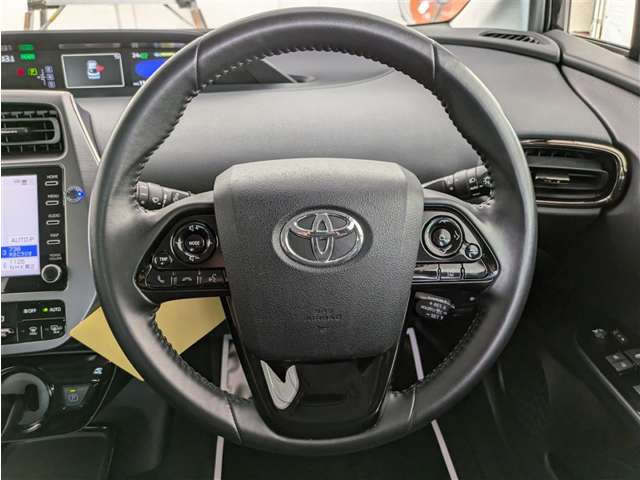 トヨタ プリウス