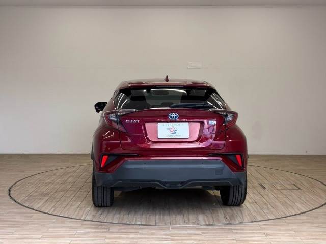 トヨタ C-HR