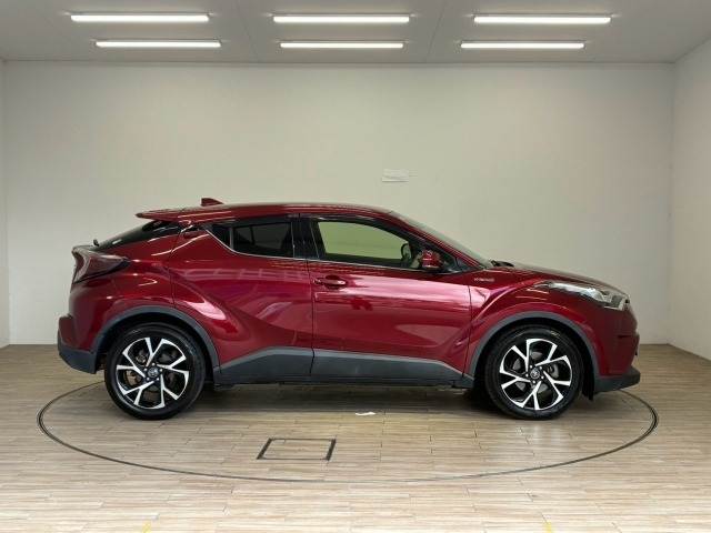 トヨタ C-HR