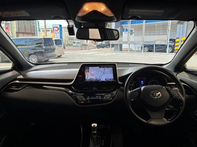 トヨタ C-HR