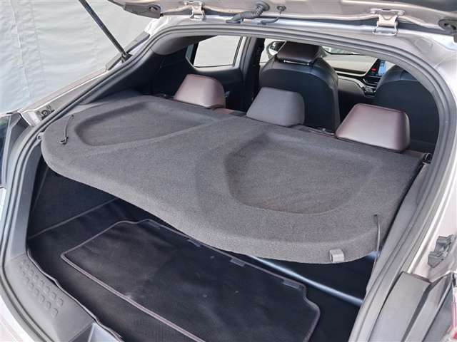 トヨタ C-HR
