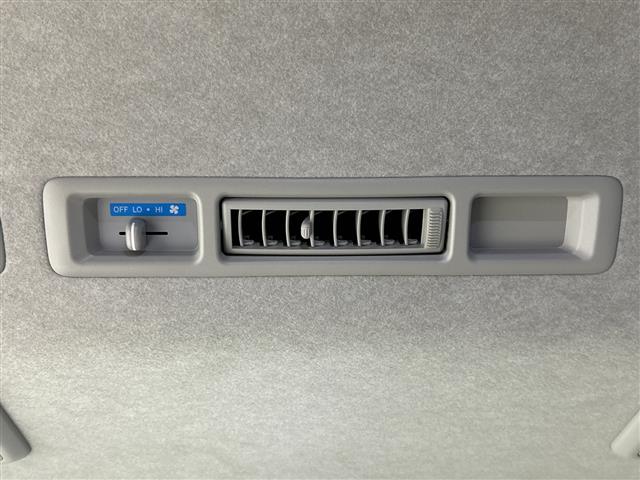 トヨタ ハイエースバン