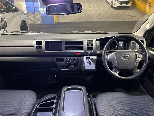 トヨタ ハイエースバン