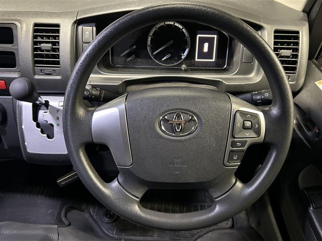 トヨタ ハイエースバン