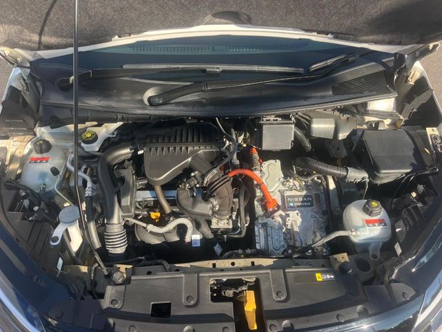 日産 ノートオーラ