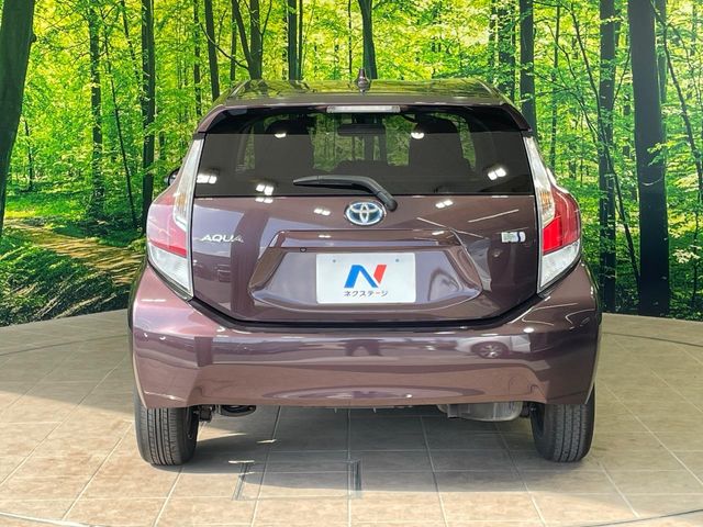 トヨタ アクア