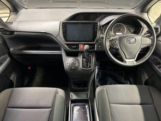 トヨタ ヴォクシー