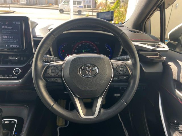 トヨタ カローラスポーツ