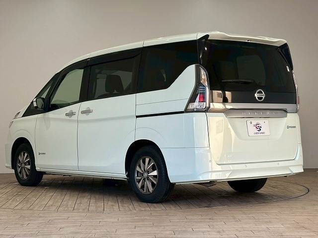 日産 セレナ