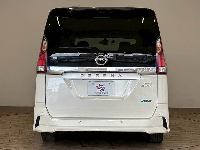 日産 セレナ