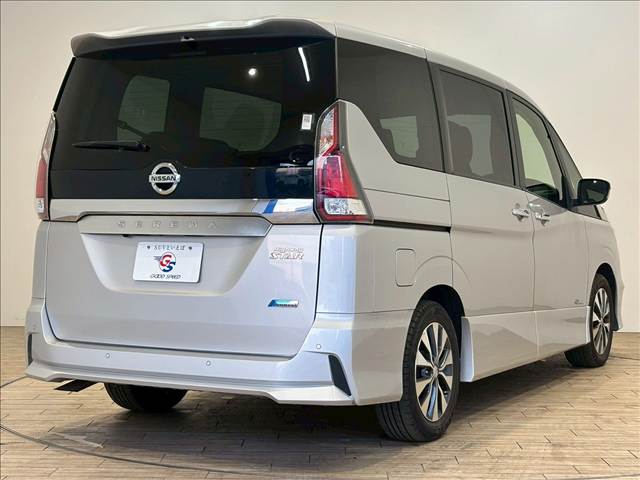 日産 セレナ