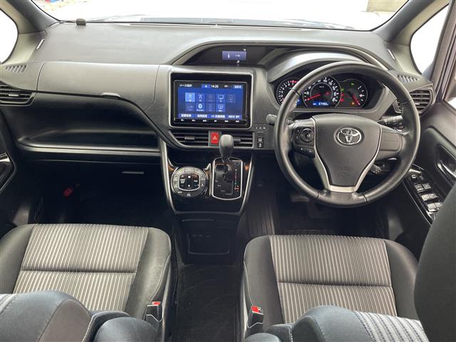 トヨタ ヴォクシー