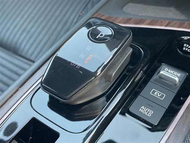 日産 ノートオーラ