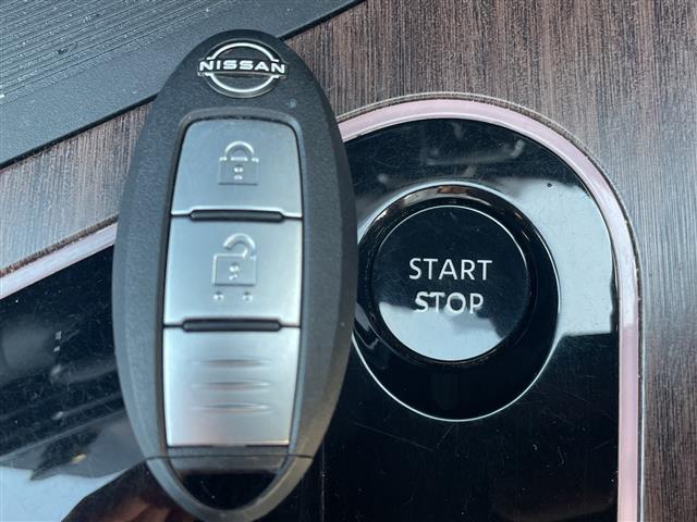 日産 ノートオーラ