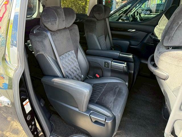 トヨタ ヴェルファイア