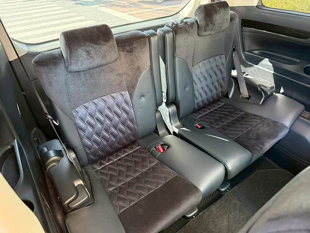 トヨタ ヴェルファイア