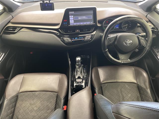 トヨタ C-HR