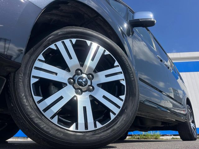 三菱 デリカD：5