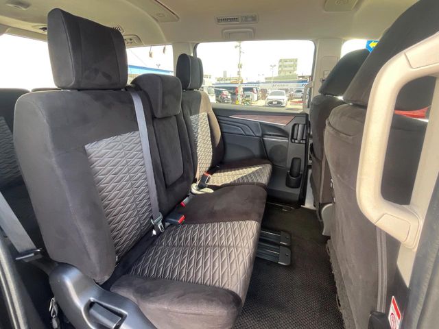 三菱 デリカD：5