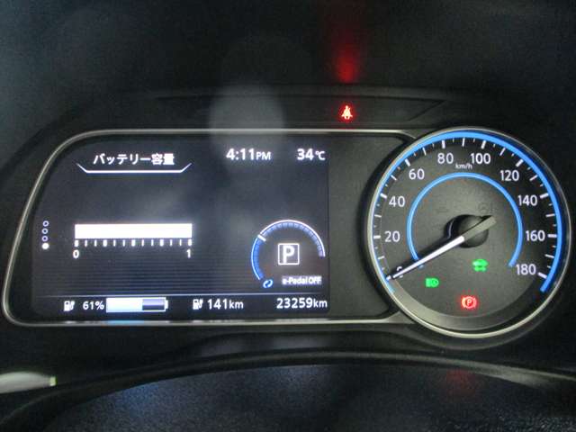 日産 リーフ