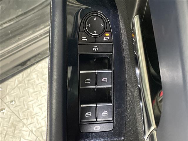 マツダ CX-30