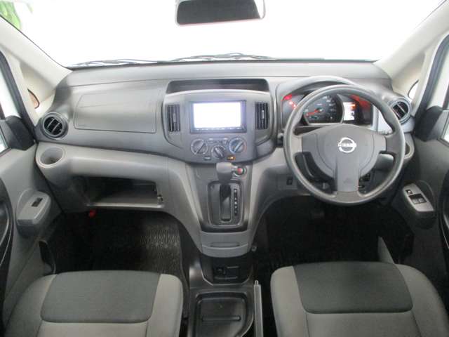日産 NV200バネットバン