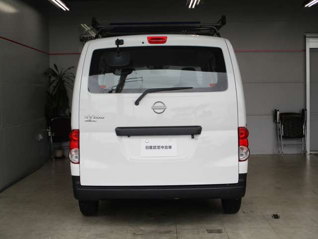 日産 NV200バネットバン
