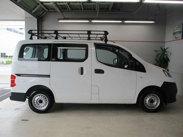 日産 NV200バネットバン
