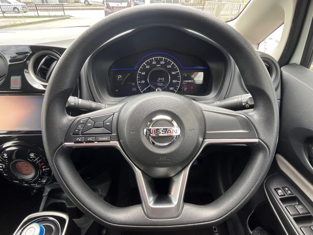 日産 ノート