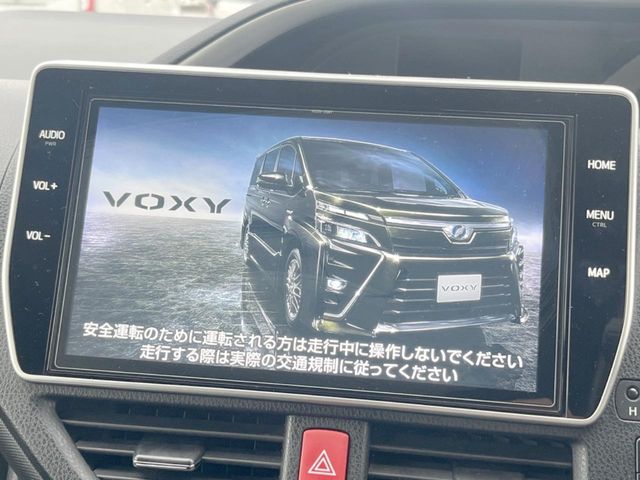 トヨタ ヴォクシー