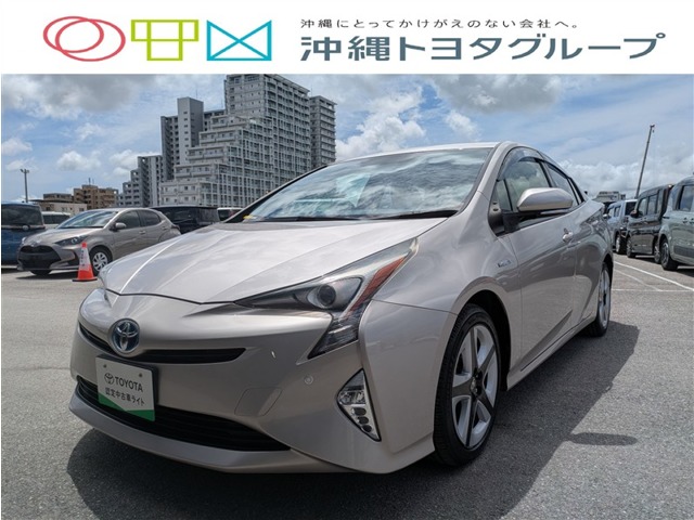 トヨタ プリウス