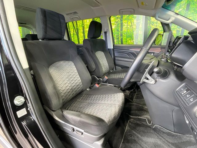 三菱 デリカD：5