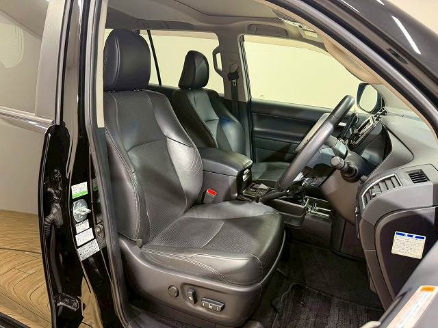 トヨタ ランドクルーザープラド