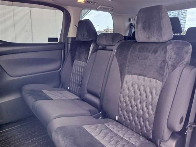 トヨタ ヴェルファイア