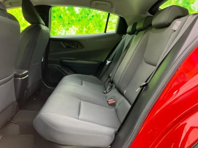 トヨタ プリウス