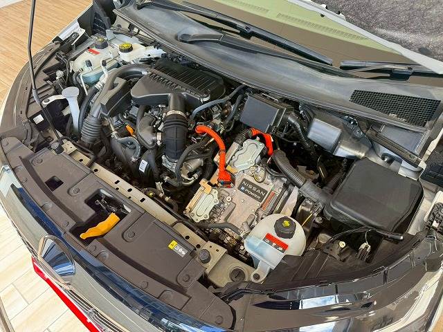 日産 ノートオーラ