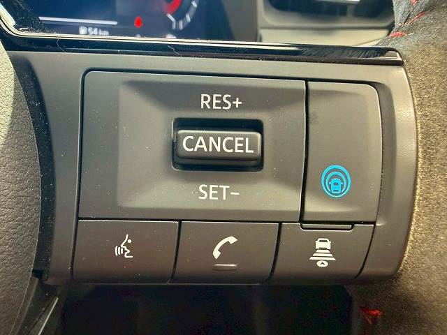 日産 ノートオーラ