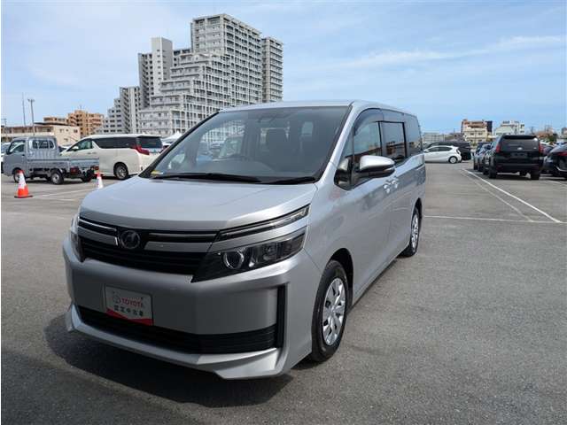 トヨタ ヴォクシー