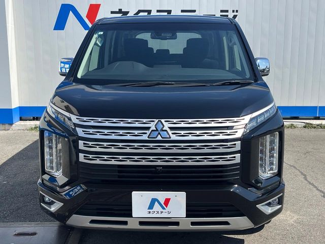 三菱 デリカD：5