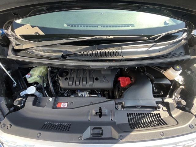 三菱 デリカD：5