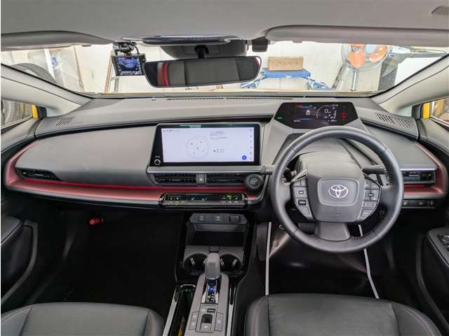 トヨタ プリウス