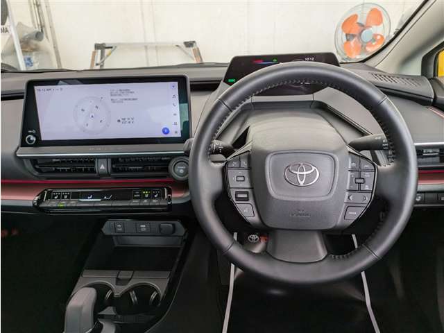 トヨタ プリウス