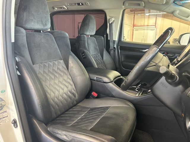 トヨタ ヴェルファイア