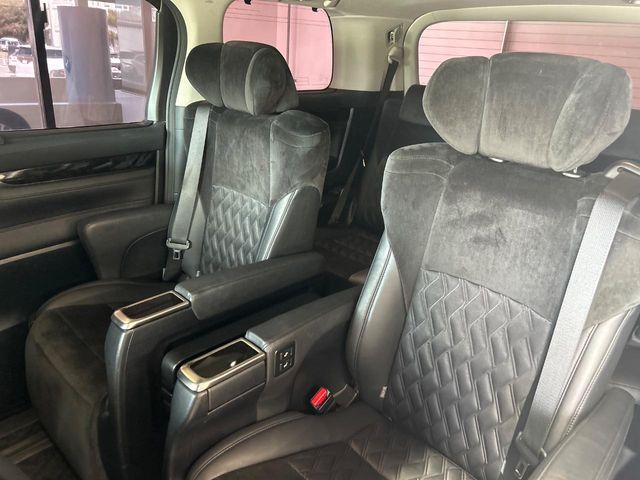 トヨタ ヴェルファイア