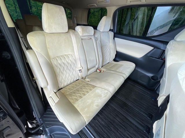 トヨタ ヴェルファイア