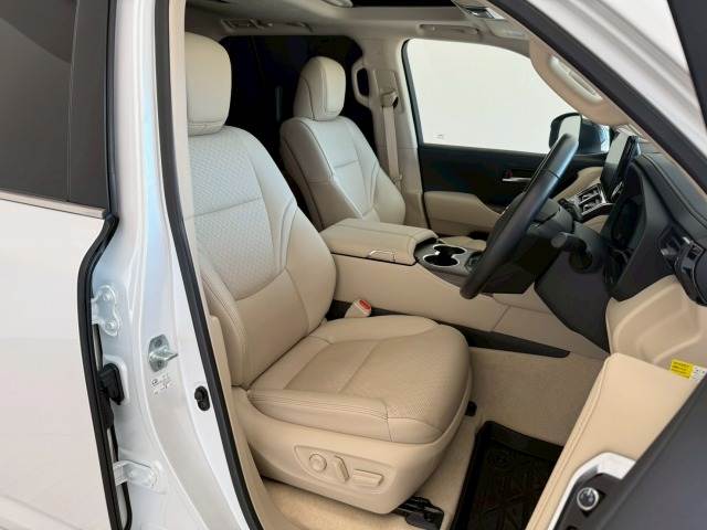 トヨタ ランドクルーザー300