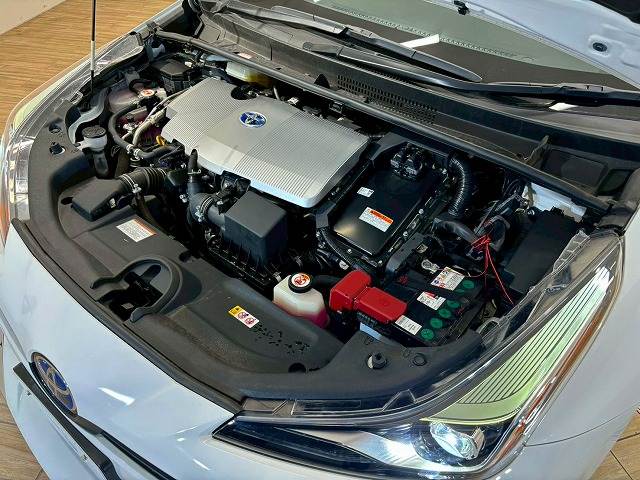 トヨタ プリウス